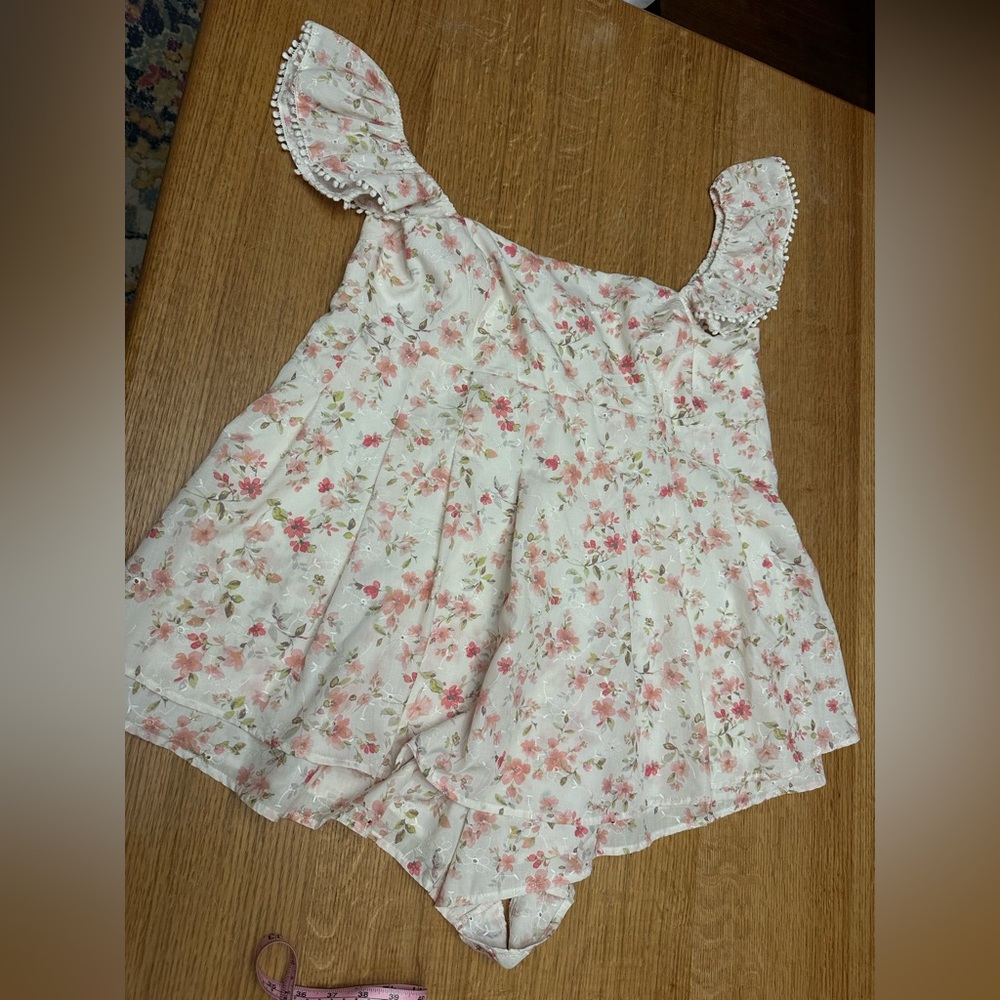 Arula ALTAR'D STATE NWOT ivory floral tiered romper ruffle smocked straps sz 2X - Picture 5 of 9